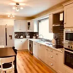 Tatil Evi Beautiful Modern In The Heart Of Leitrim *